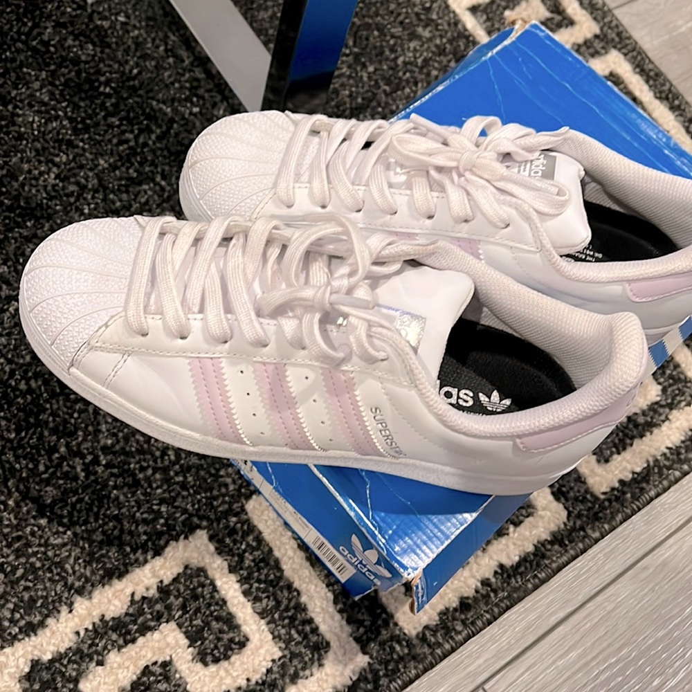 Adidas lavender stripe sneaker